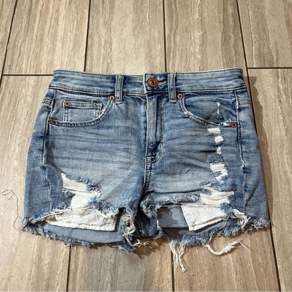 American Eagle Super Stretch High Rise Shortie Distressed Shorts Size 2 - Picture 1 of 7